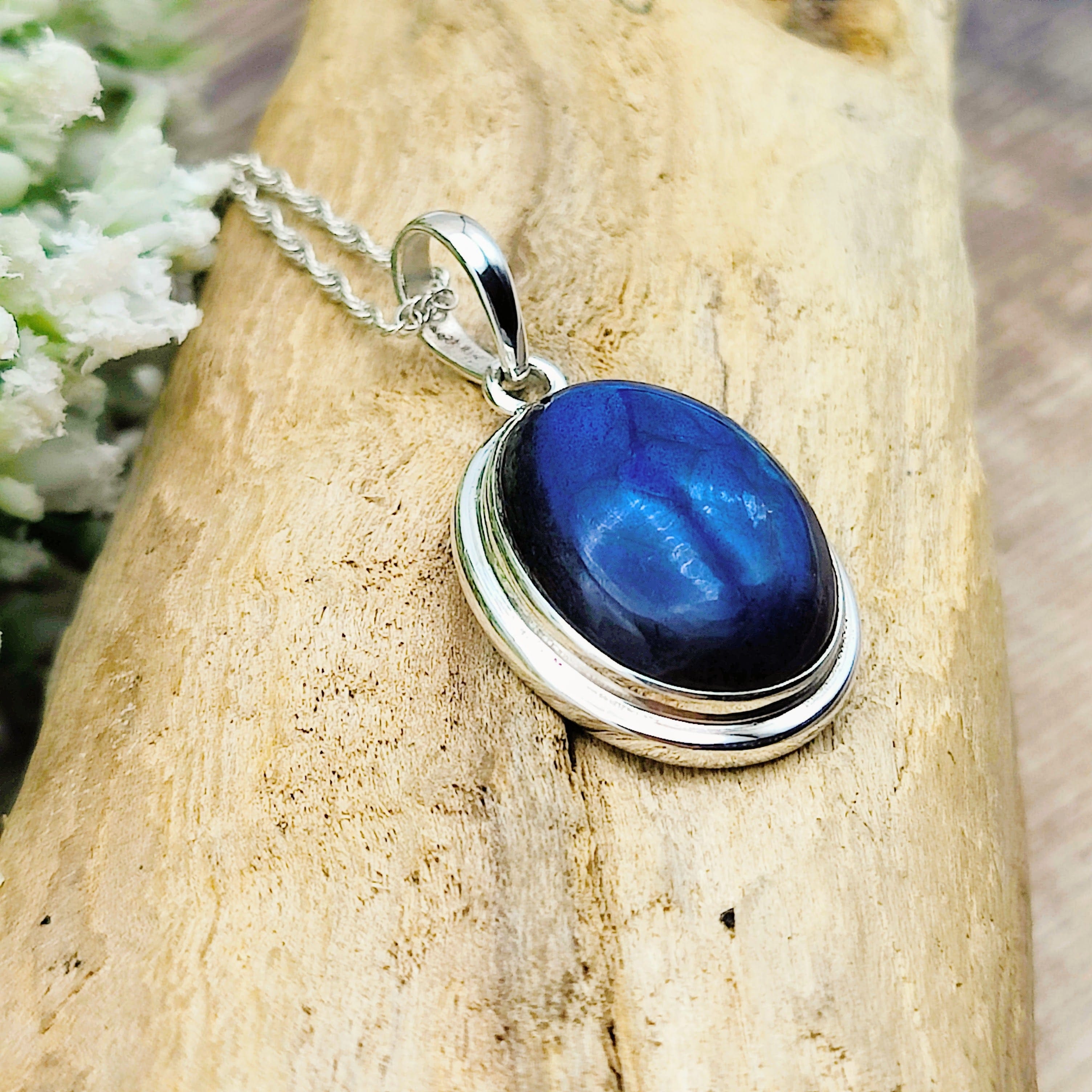 Hepburn and Hughes Labradorite Pendant | 20m Oval | Blue Gemstone | Sterling Silver