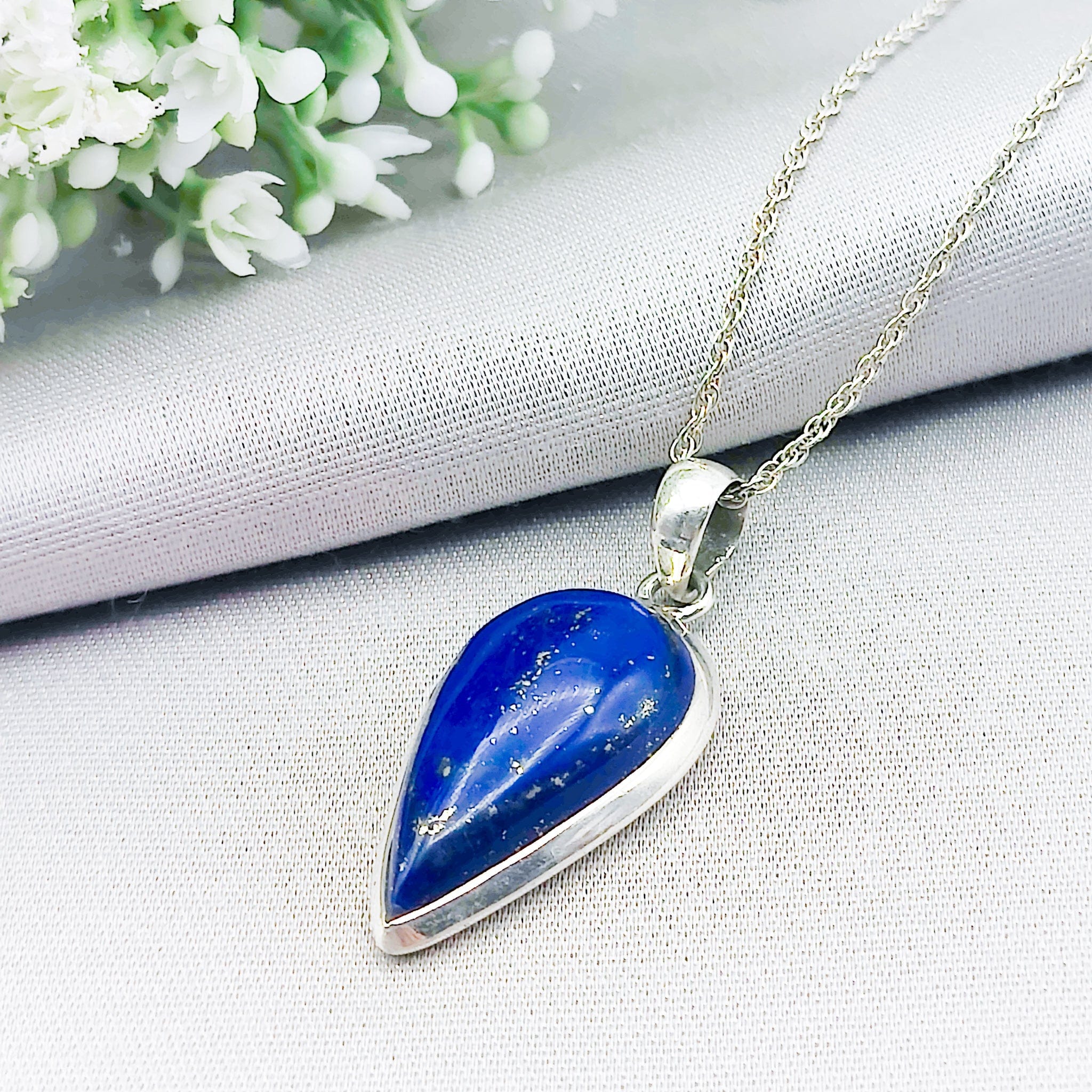 Lapis sale lazuli silver filigree necklace,Royal blue gemstone pendant,rainbow shape necklace in silver,Yemenite jewelry