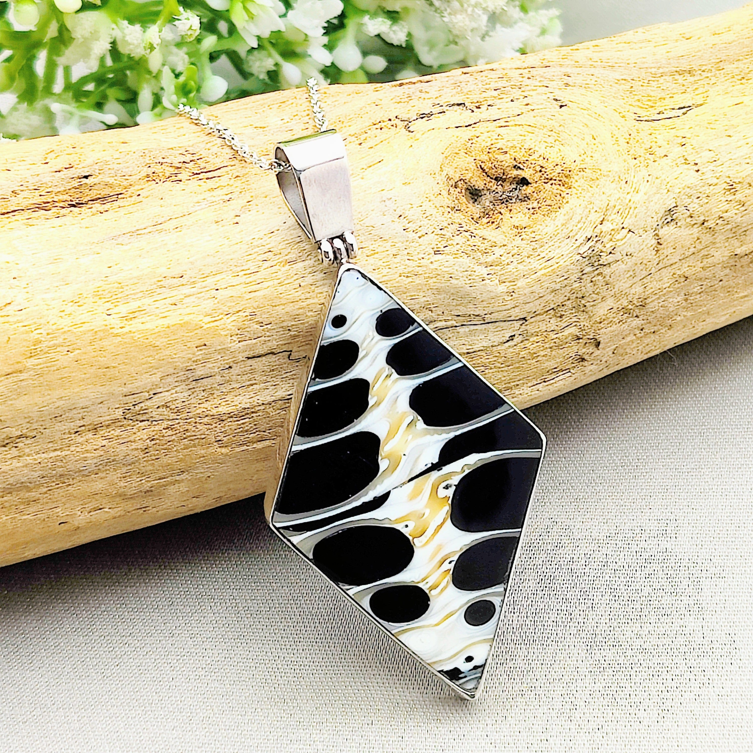 Hepburn and Hughes Seashell Pendant, Black medium diamond troca in Sterling Silver