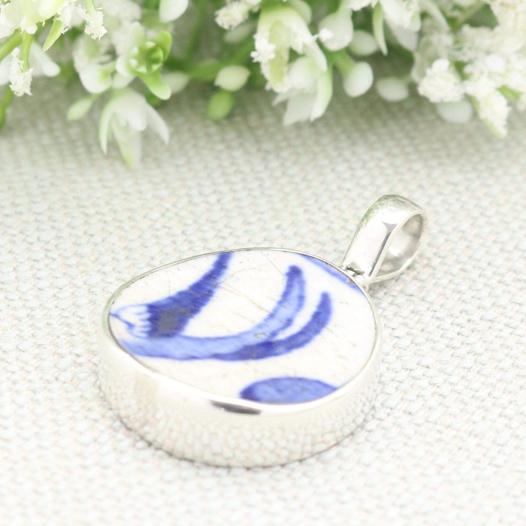 Hepburn and Hughes Minton Pottery Circular Pendant in Sterling Silver