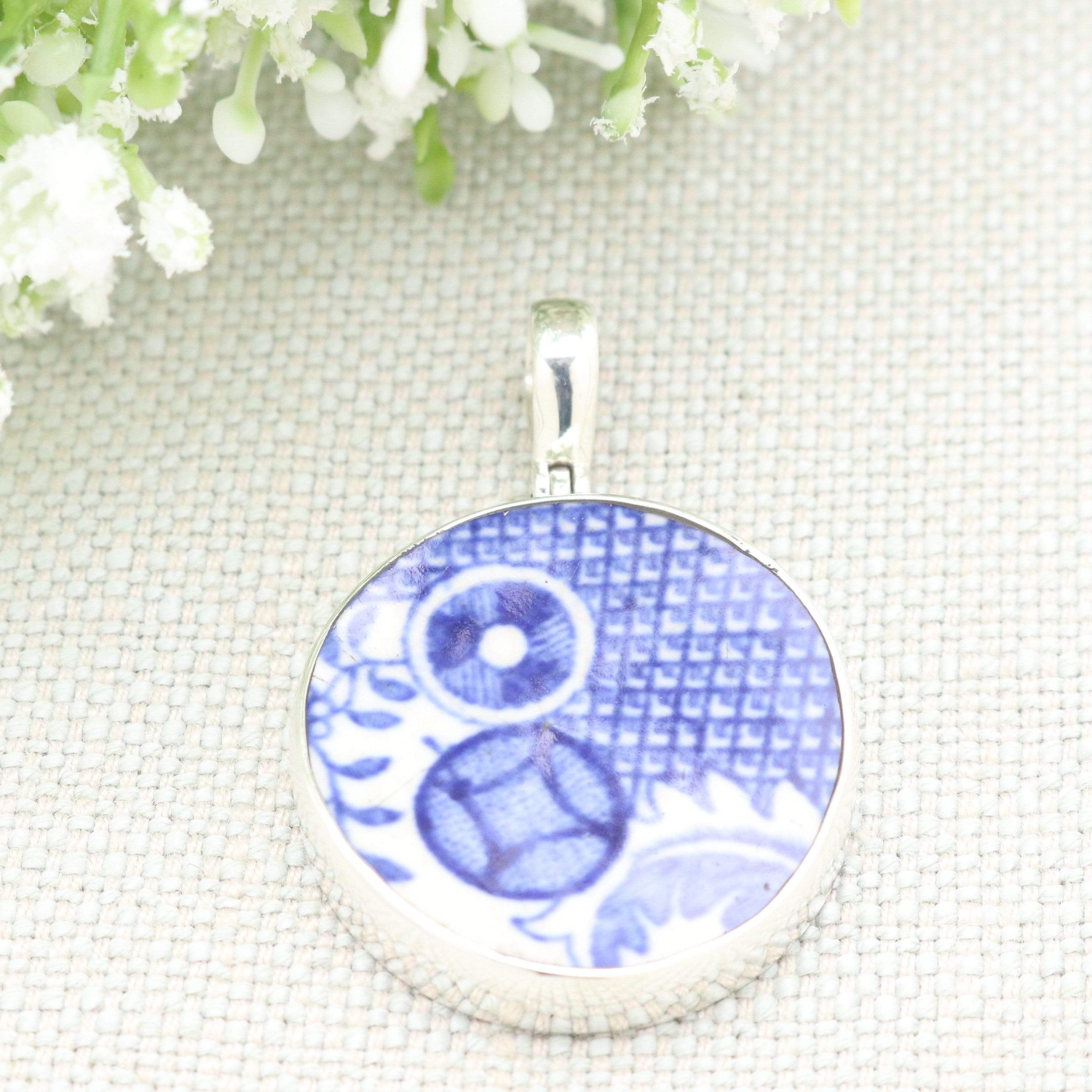 Hepburn and Hughes Minton Pottery Circular Pendant in Sterling Silver