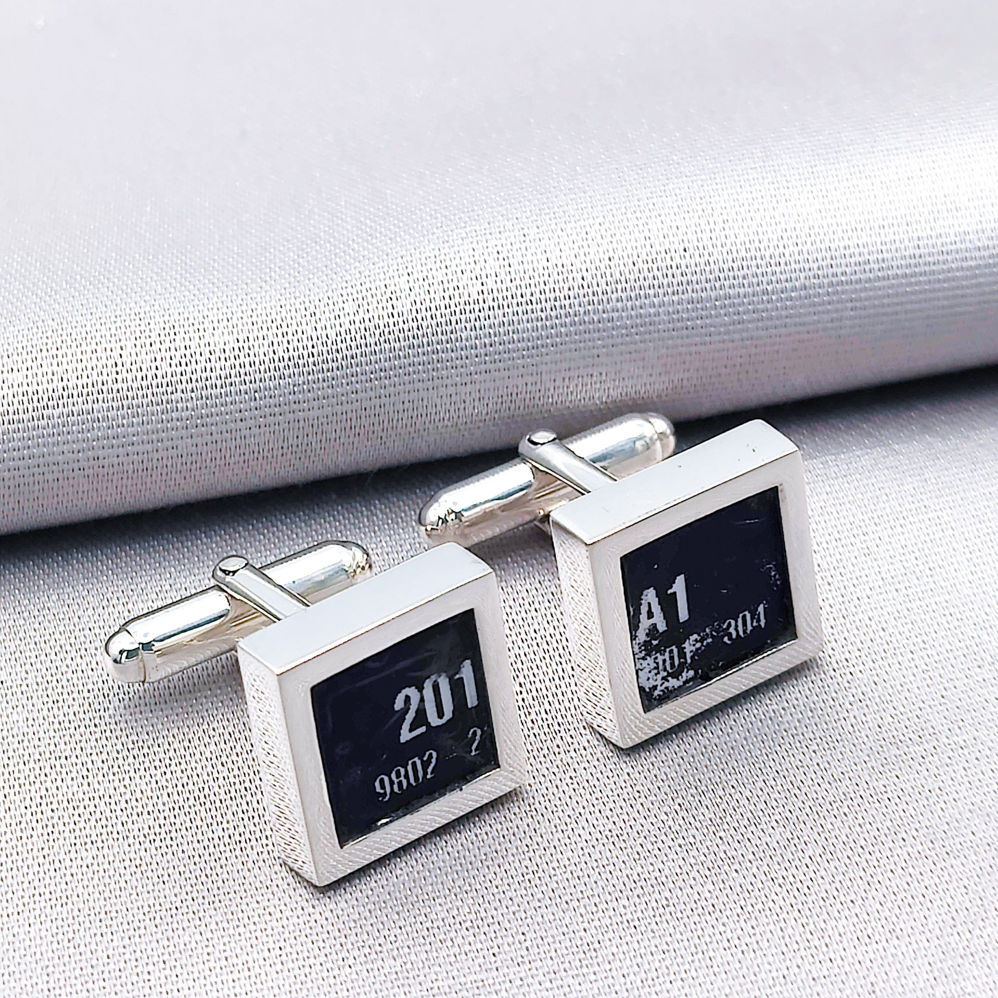 Hepburn and Hughes Chinook Helicopter Cufflinks | Genuine Chinook parts | Aviation Gift | Sterling Silver