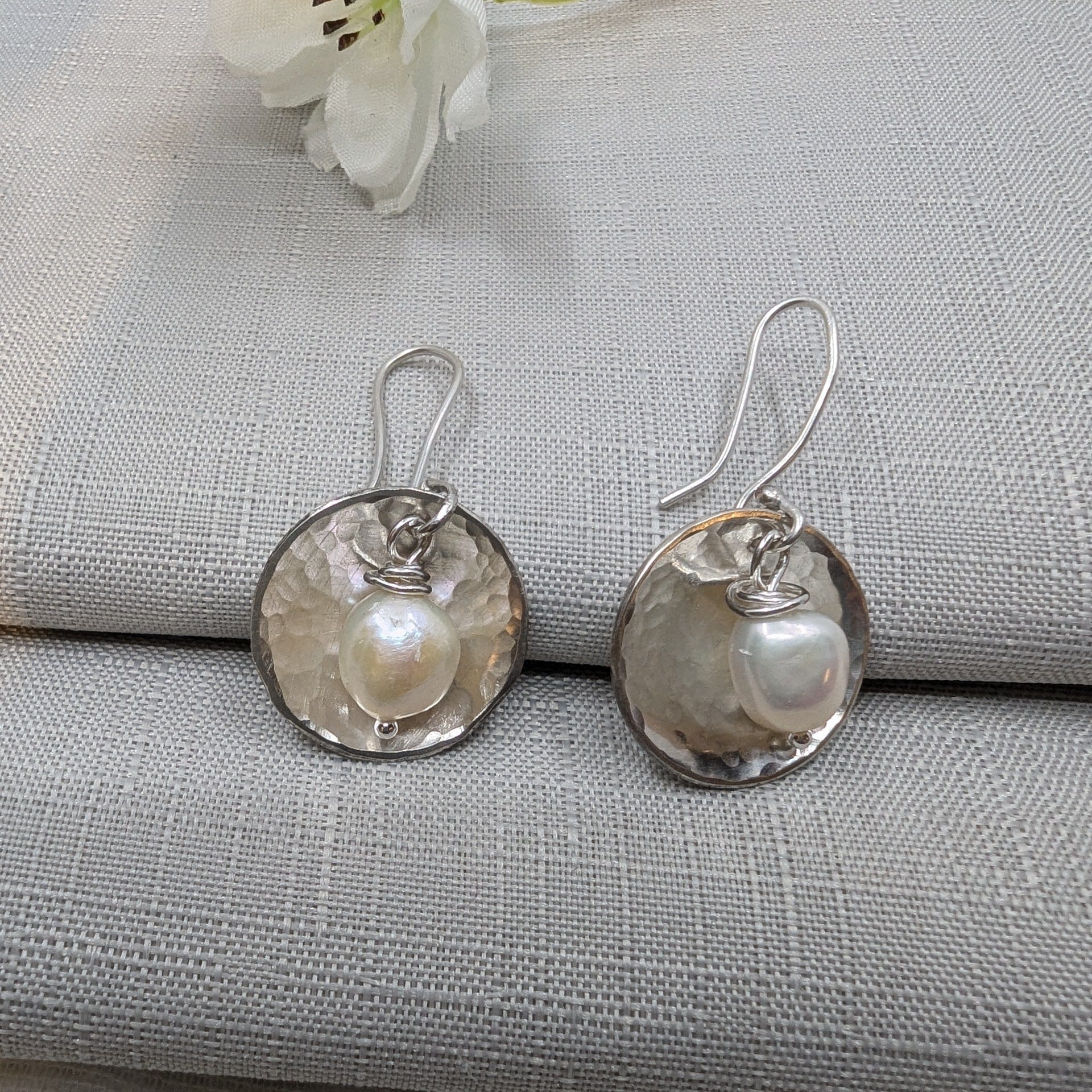 Dezanne Design Eco Silver Dome Earrings with Pearl | 18 mm Circle | Dangle and Drop Earrings | Recycled Sterling Silver