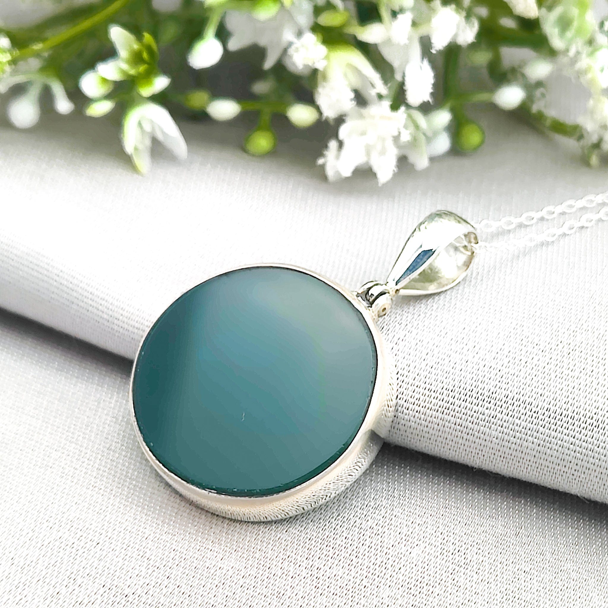 Hepburn and Hughes Green Agate Pendant | 25mm Circle | Gemini Gemstone | Sterling Silver