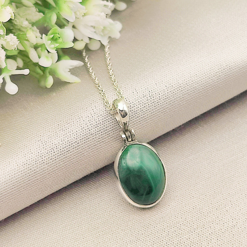 Hepburn and Hughes Malachite Pendant | Oval | Sterling Silver