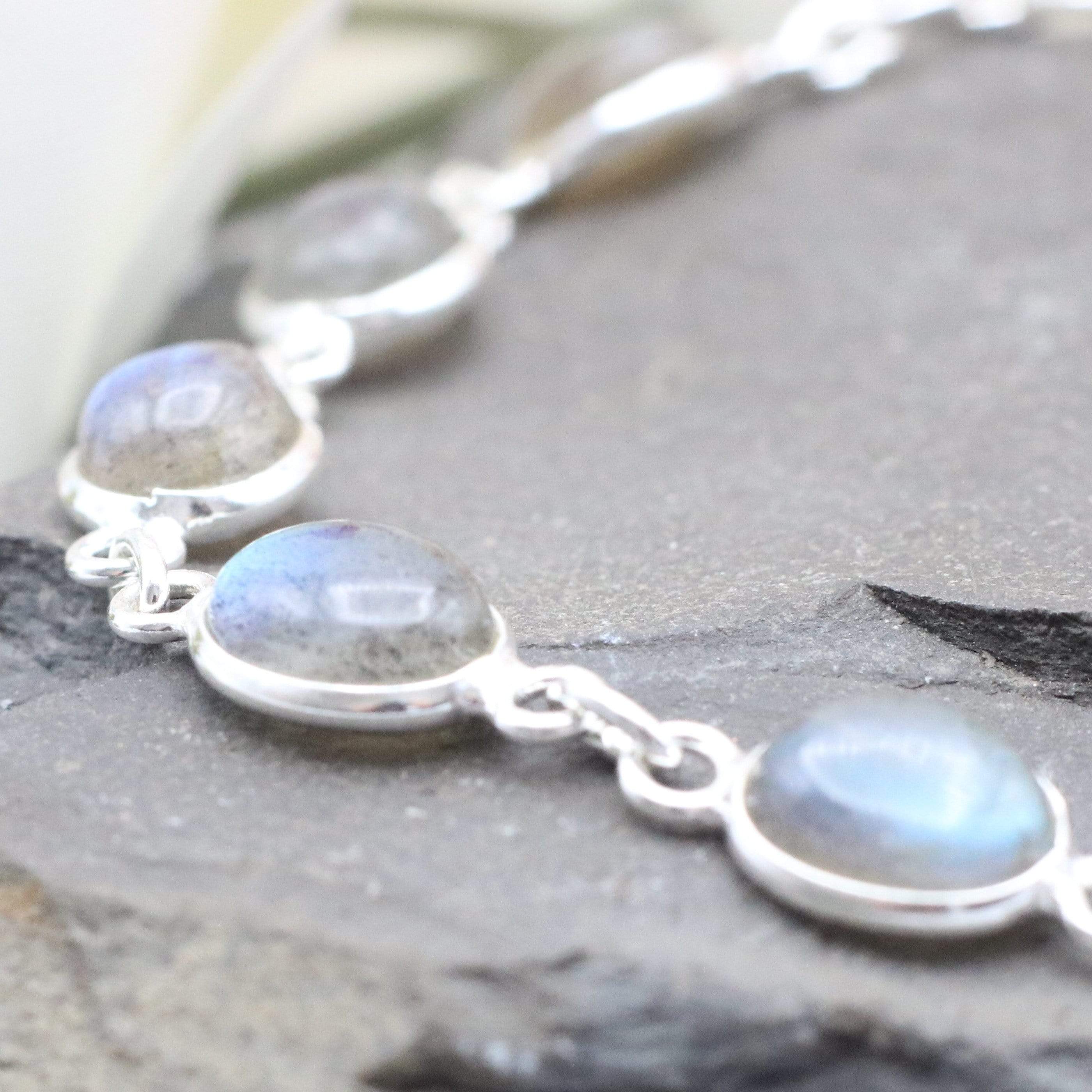 Hepburn and Hughes Labradorite Bracelet | 11 x Ovals | Sterling Silver