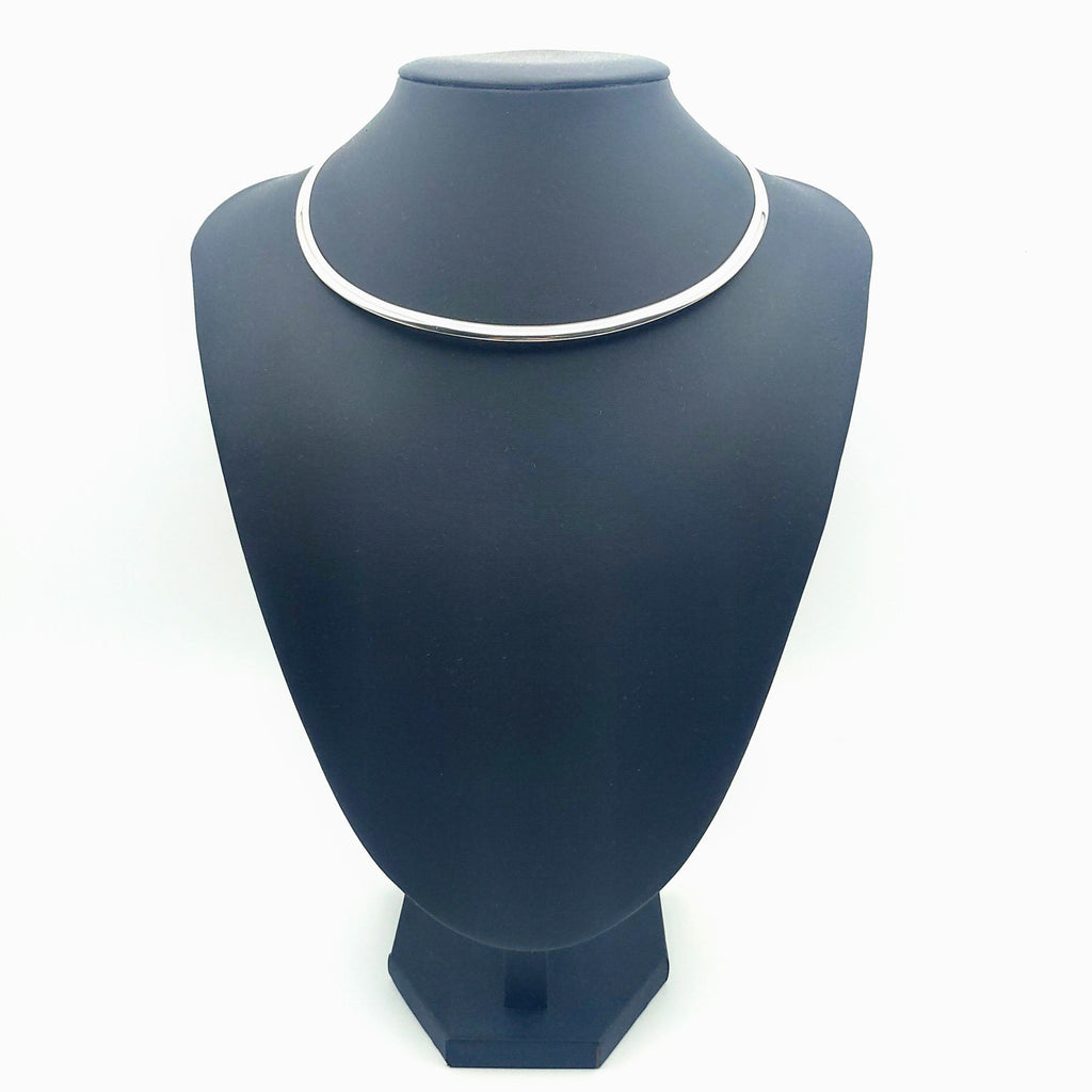 Hepburn and Hughes Solid Sterling Silver Collar